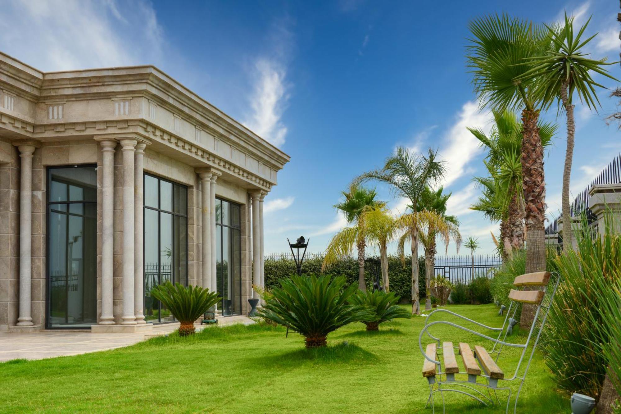 Moevenpick Hotel Du Lac Тунис Экстерьер фото The new building of the university library